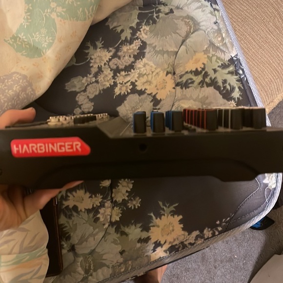 Sound bored - Picture 2 of 4